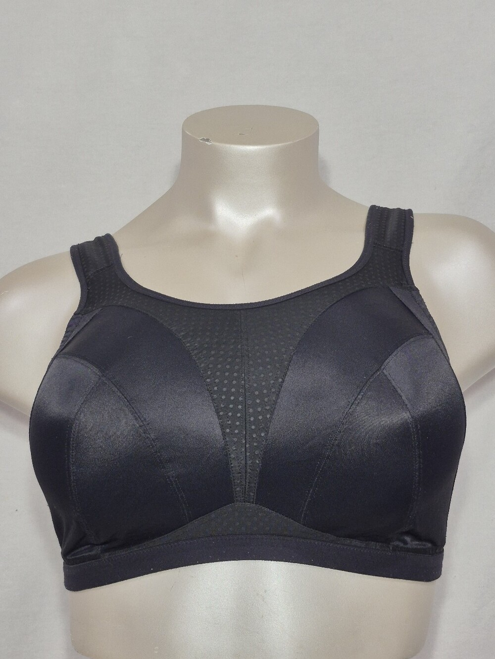 38Ј US (38GG) Freya 4041 Active Dynamic Wirefree Hi-Impact Sports Bra Black
